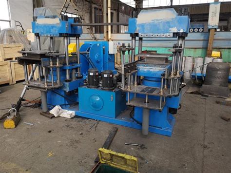 PLC SGS Rubber Vulcanizing Press Machine Column Hydraulic Rubber Press