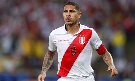 Paolo Guerrero Es El Primer Futbolista Peruano En La Historia En Ser