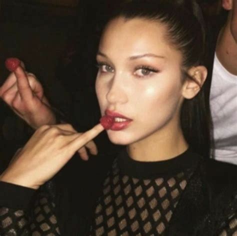 Bella Hadid Icons Like Or Reblog If U Save Bella Hadid Bella Hadid