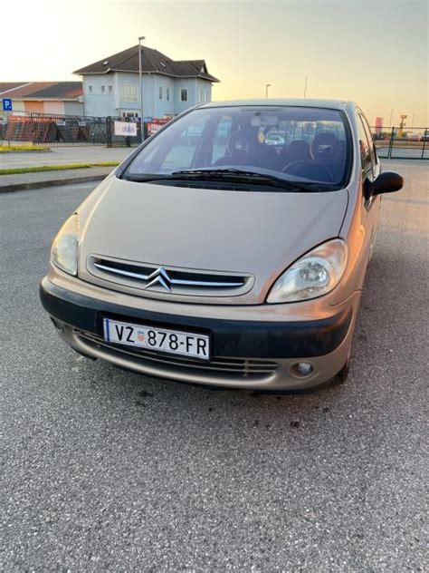 Citroën Xsara Picasso 2 0 HDi 2002 god