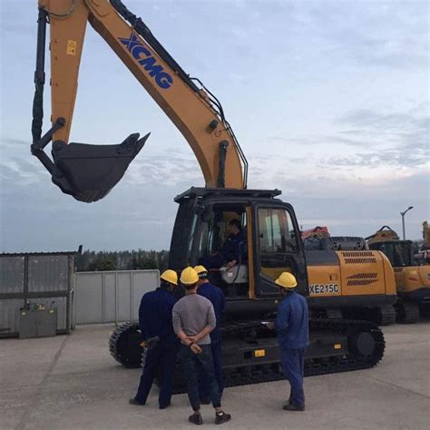 0.8-1m3 Heavy Earth Digging Equipment , XE215C Construction Sales ...