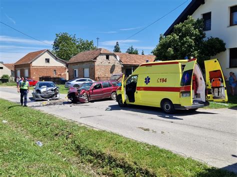 Upravo Te Ak Sudar Dva Automobila Sve Hitne Slu Be Na Terenu