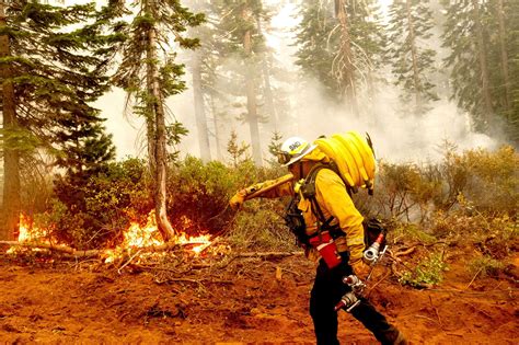 Dozens Dead In One Of Worst Us Wildfire Seasons On Record Channel 4 News