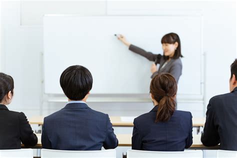 保険業界の将来性は大丈夫？なくなる？仕事内容・今後の動向を徹底解説！ リクペディア｜内定獲得に役立つ就活情報サイト