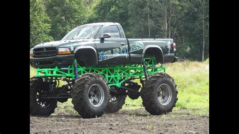 Relentless Dodge Dakota Mega Truck At Walts Mud Bog Youtube