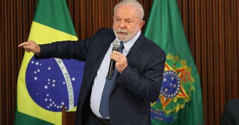 Ibovespa Fecha Semana Em Queda Ap S Declara Es De Lula D Lar Chega A