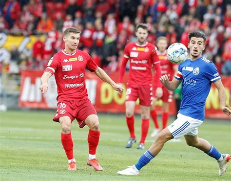 Mied Legnica G Rnik Polkowice Pi Karze Widzewa Nie S Ju Liderem