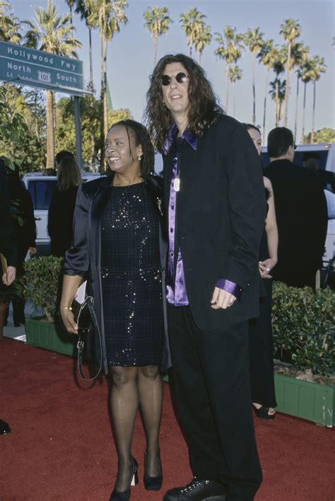 Howard Stern Sidekick Robin Quivers' Endometrial Cancer Journey