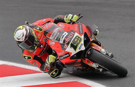 Alvaro Bautista Campione Del Mondo Sbk Juzaphoto