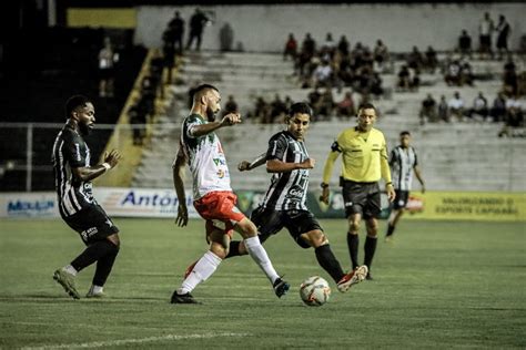 Estrela é rebaixado diante de sua torcida após empate sem gols o