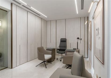 Modern Executive Office Design