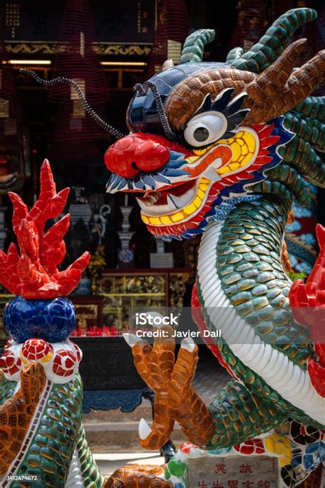 Beautiful Dragon Statue In Vietnamese Temple Stock Photo - Download Image Now - Vietnam ...