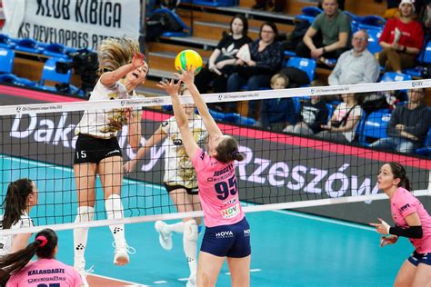 CEV Liga Mistrzyń i Mistrzów Kolejne dobre wyniki polskich zespołów