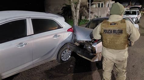 Motorista Embriagado Colide Chevette Contra Hb Que Estava Estacionado