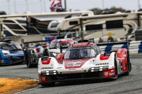 PORSCHE PENSKE MOTORSPORT SHOWS STRONG PACE IN THE 24 HOURS OF DAYTONA