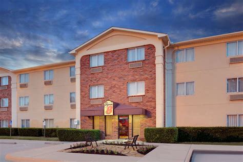 Super 8 Hotel DFW Airport Northwest Grapevine, TX - See Discounts