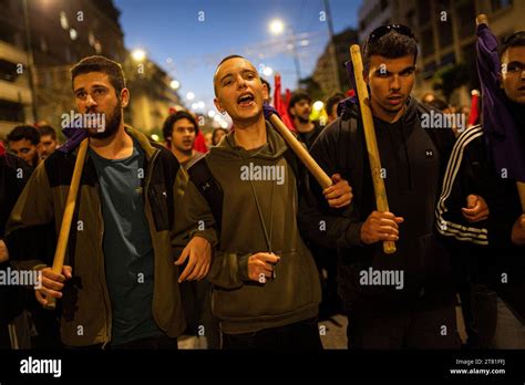 Entonces Grecia De Noviembre De Los Estudiantes Marchan A La