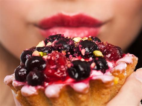 ways    diet  track   holidays newbeauty