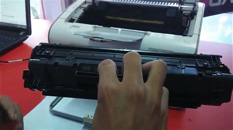 Cara Melepas And Memasang Toner Printer Hp Laserjet P1102 Youtube