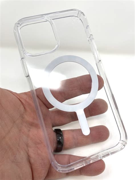 Speck Presidio Perfect Clear Iphone Case With Magsafe Review The Gadgeteer