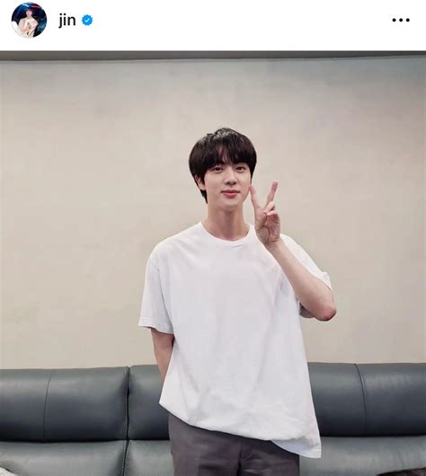 Bts Community Posts Dear Jin From Army ジンくん元気かな🥹 会いたいな💕 📷instagram