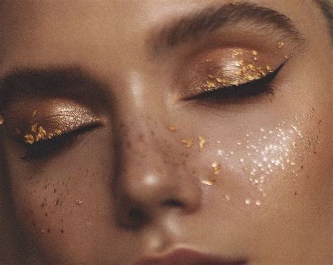 Golden Make Up Is Good For You Freckles Makeup Golden Makeup Glitter Makeup