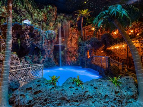 Critics of best restaurants in Denver Colorado cite high prices 19