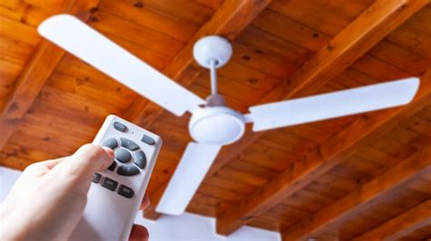 How to Add a Remote Control to Your Ceiling Fan | Lifehacker