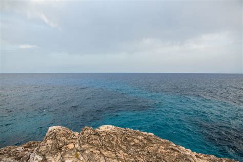 Descubre La Cala Portixol Un Paraíso Para El Kayak Funandquads