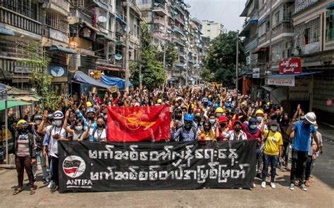 Ao menos 19 mortos em novo dia de repressão dos protestos em Mianmar