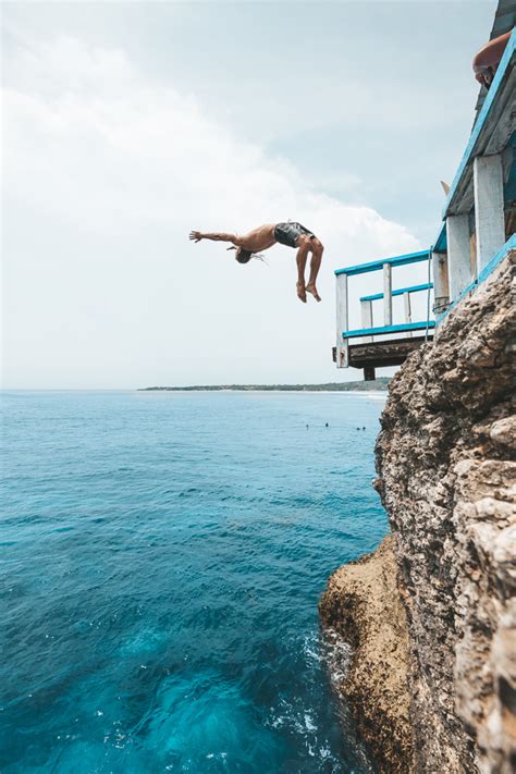 Mahana Point Cliff Jump On Nusa Lembongan Bali