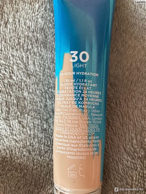 Тональная основа Urban Decay Stay naked hydromaniac Умеренно плотный