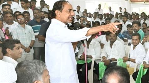 Kcr Comments దొంగల్లో కలిసేటోళ్ల గురించి బాధలేదు కేసీఆర్ Brs Chief