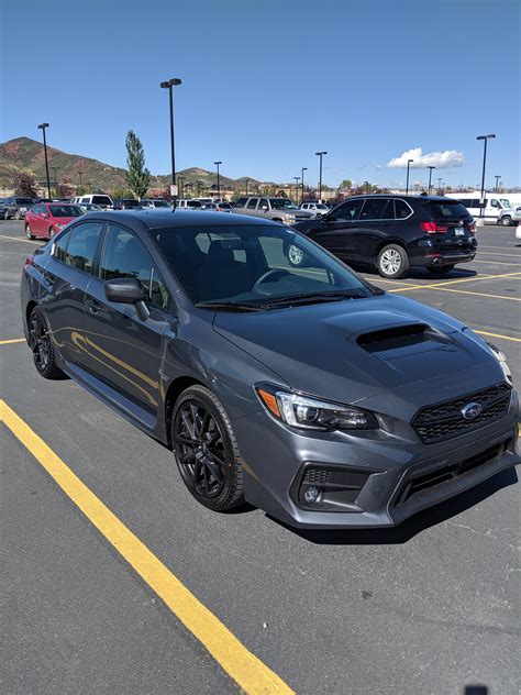 finally got my 2020 WRX in magnetite gray, couldn't be more stoked!! : r/WRX