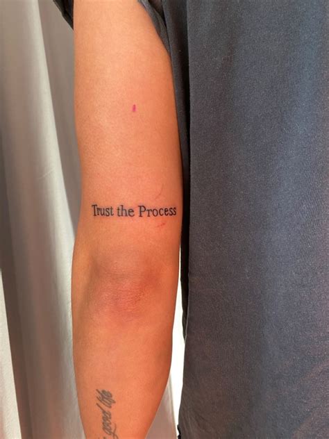 Trust The Process Em 2023 Tatuagens Masculinas Frases Tatuagem No