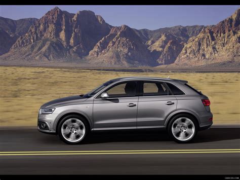 Audi Q3 Side