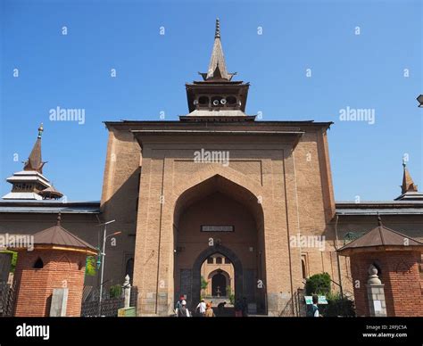 Jamia Masjid, Srinagar, India Stock Photo - Alamy