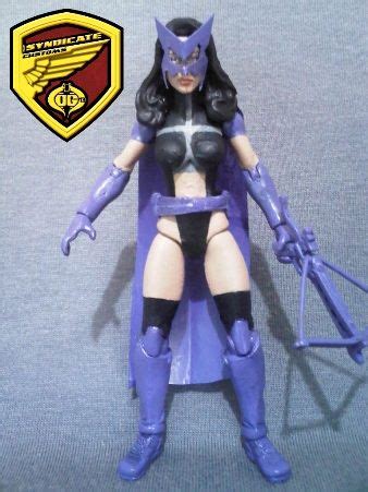 JoeCustoms Figures Others Huntress