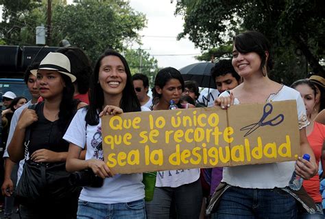 Derechos De Las Mujeres Estamos En Un Periodo De Retroceso Afirma