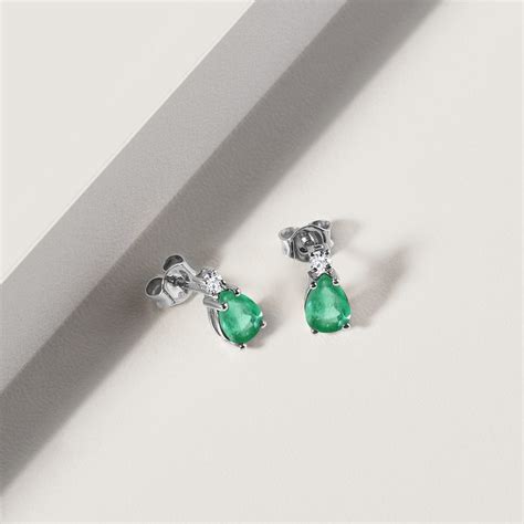 Emerald and Diamond 14K White Gold Earrings | KLENOTA