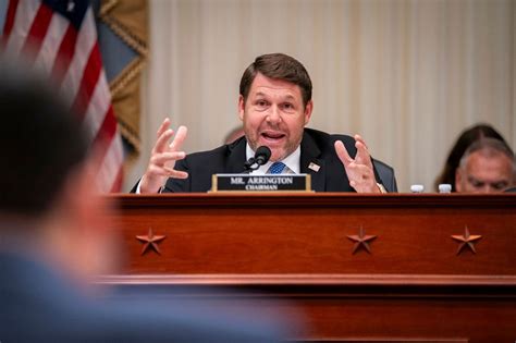 Trump Tax Bill Advances After Deal for Faster Medicaid Cuts