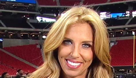 Nfl On Fox Espn Nashville Anchor Sara Walsh Works Saints Falcons