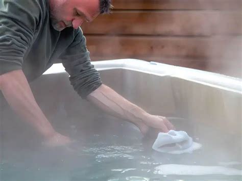 Troubleshooting A Hot Tub Leaking Issue Expert Solutions
