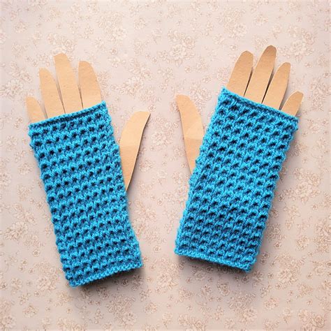 Ravelry Orla Fingerless Mittens Pattern By Marianna Mel