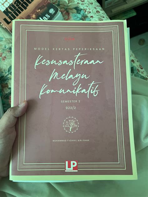 Buku Latihan Kesusasteraan Melayu Komunikatif Semester Hobbies