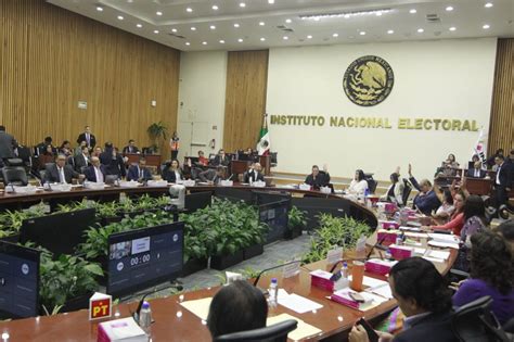 Aprueba Ine Asignación De Diputaciones Y Senadurías Por El Principio De Representación