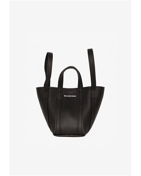 Balenciaga Xs Everyday North South Tote Bag In Grained Leather In Black