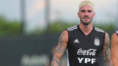 Rodrigo De Paul relacionó su cambio de look a su separación de Camila