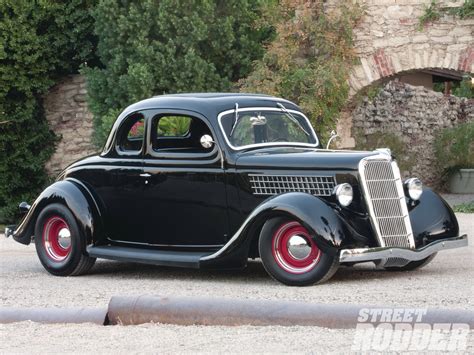 Homebuilt 1935 Ford Five Window Coupe - Street Rodder Magazine