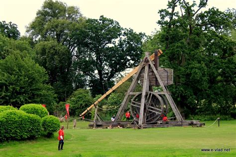 Warwick Castle England One Of The Largest Trebuchet Used For Laying